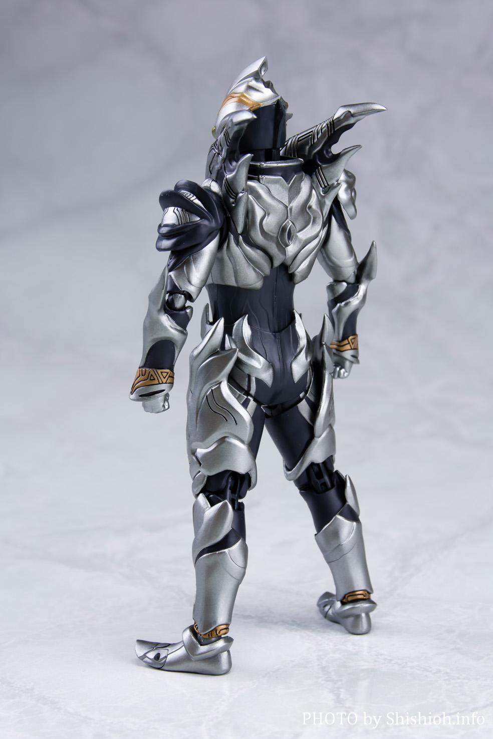 S.H.Figuarts トリガーダーク-